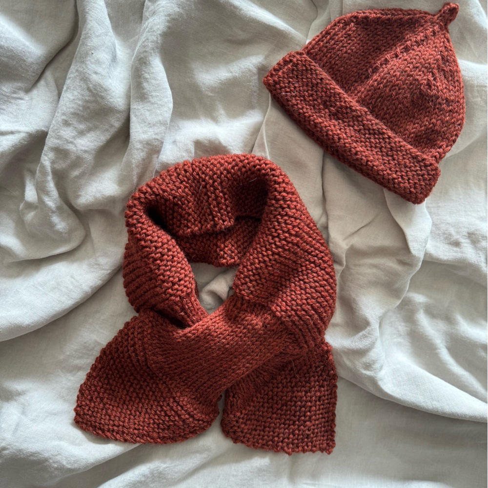 HANDKNIT WOOL BABY HAT SCARF SET